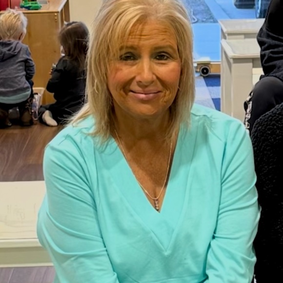 Meet your Posher, Kim - Picture 1 of 1